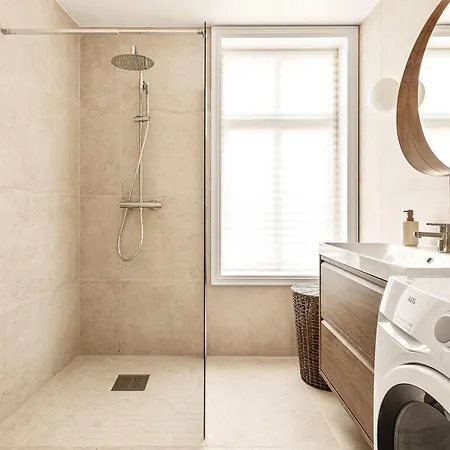 شقة Old Town Modern 2br