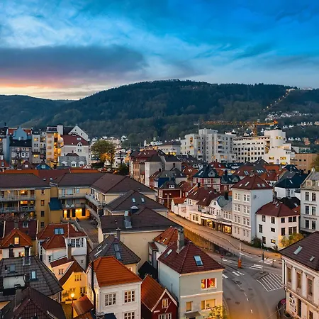 Apartamento Old Town Modern 2br *